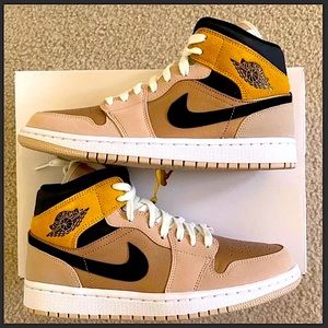 Air Jordan 1 Mid SE “Particle Beige” Size 8.5 women’s or 7 men’s